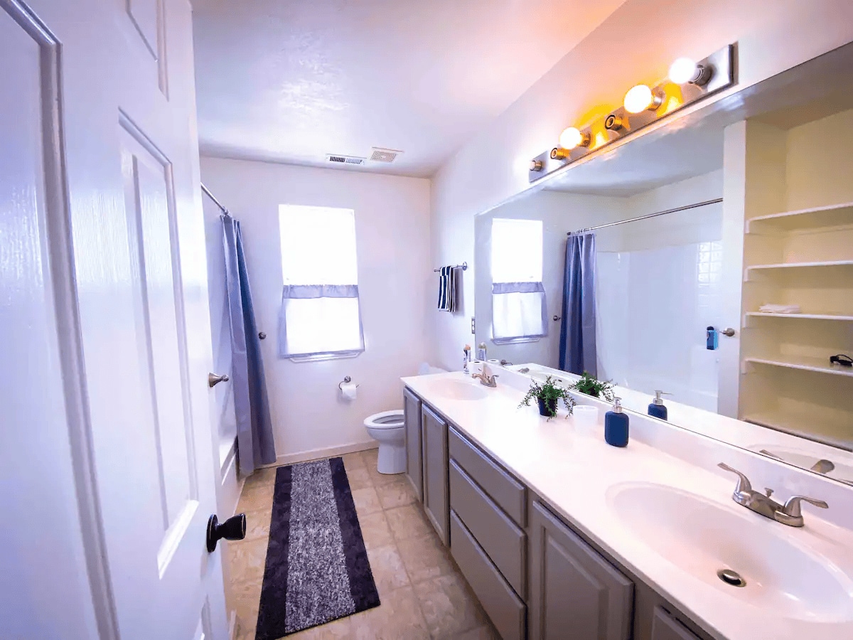 Building Photo - 14380 Henry Day Rd