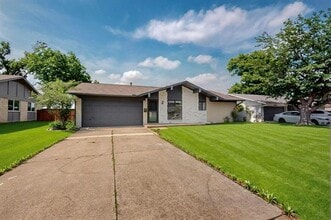 Building Photo - 1225 Briarcove Dr