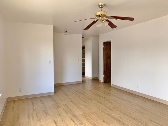 Building Photo - 1590 Cembellin Dr