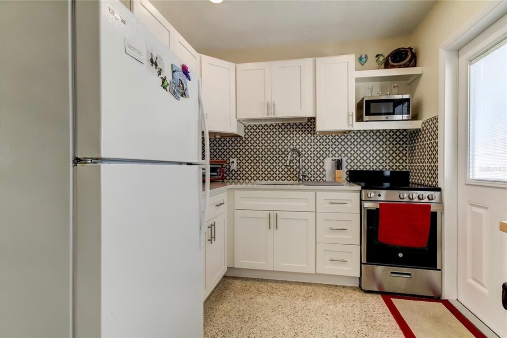 Building Photo - 11325 1st St E