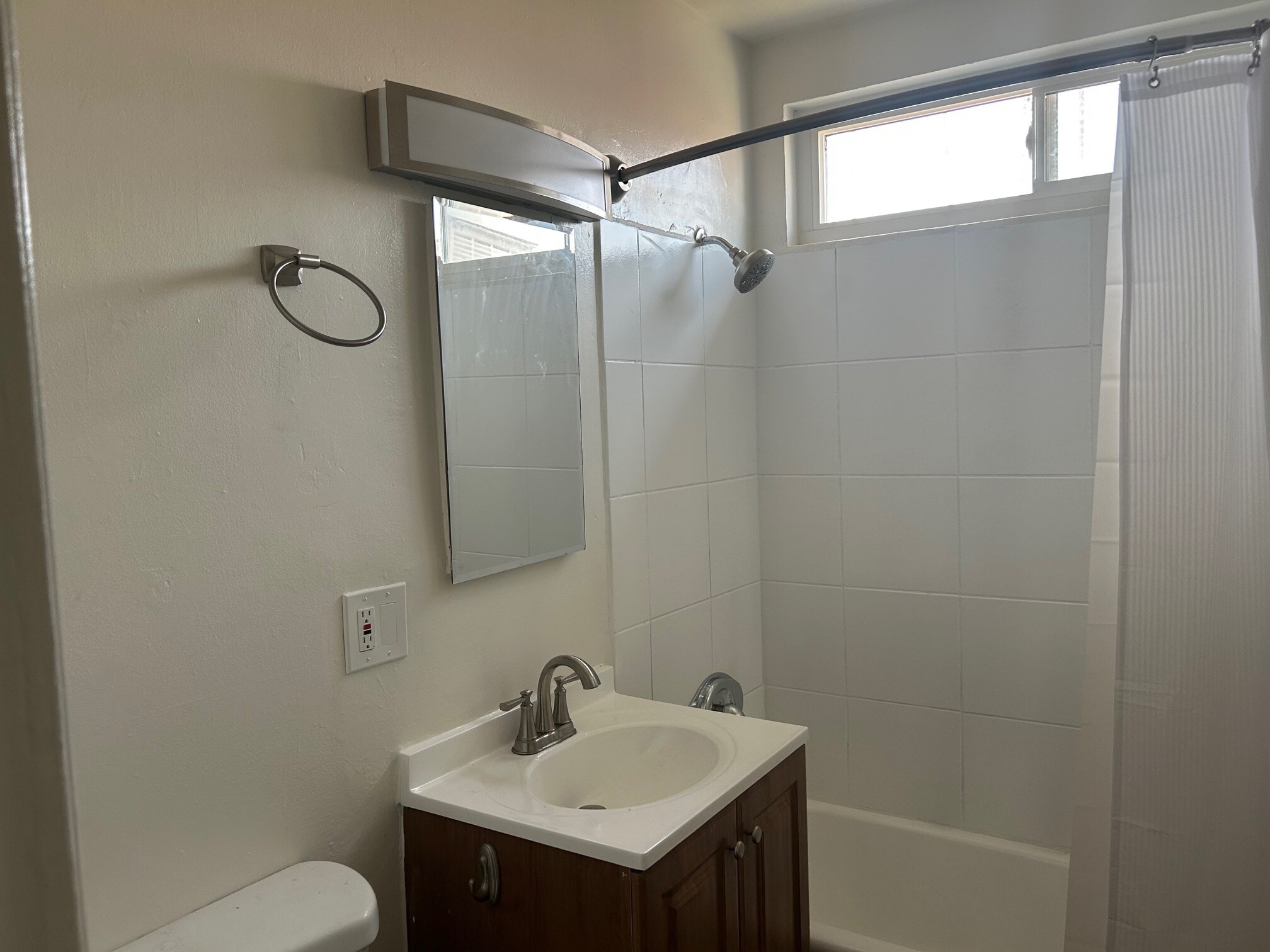 Building Photo - 37188 Melrose Dr