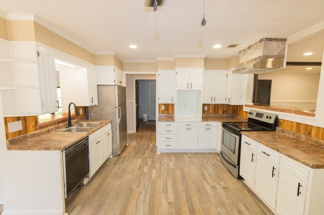 Building Photo - 6513 Rocky Ford Rd