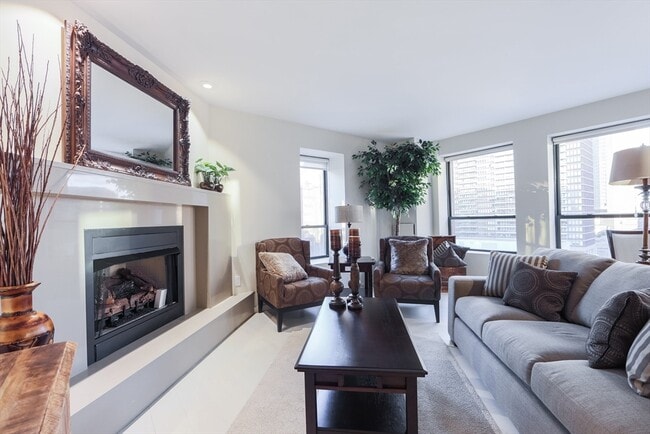 Building Photo - 755 Boylston St