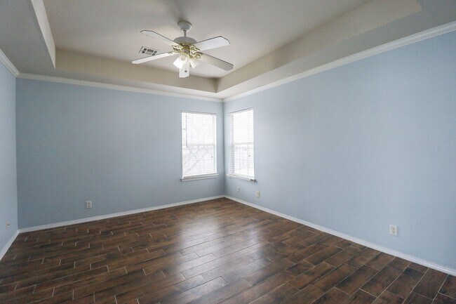 Building Photo - 3 Bed 2 Bath in Jenks - Available Now!