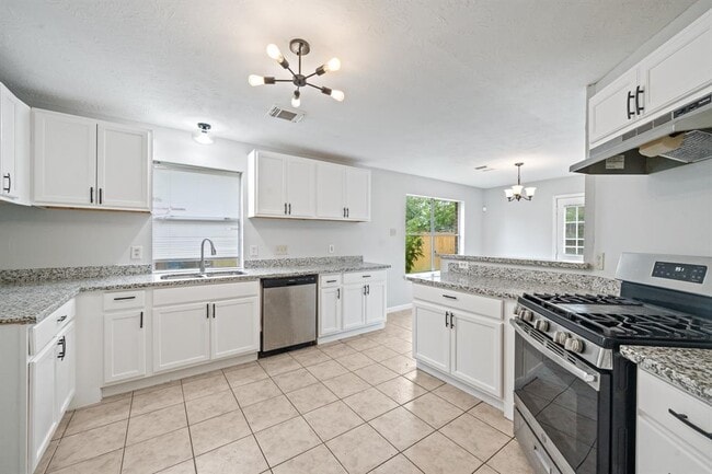 Building Photo - 14915 Dunster Ln