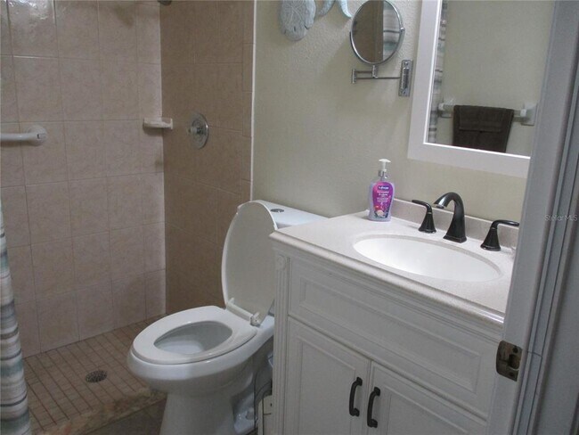 Building Photo - 471 Insull Ct