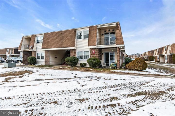 Building Photo - 27 Florence Tollgate Pl