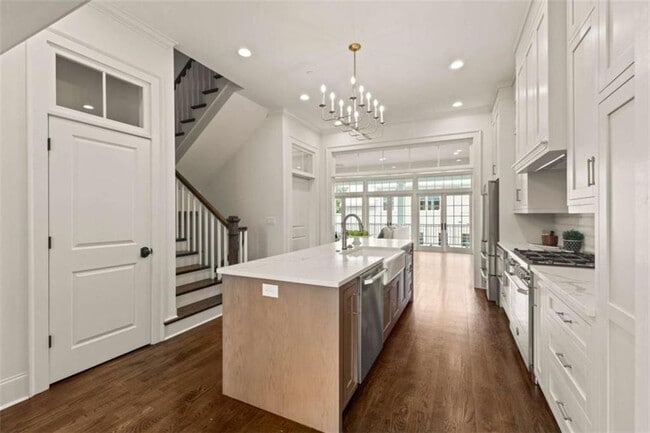 Building Photo - 117 McKnight Dr