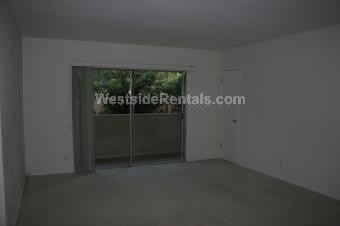 Building Photo - 1646 Livonia Ave