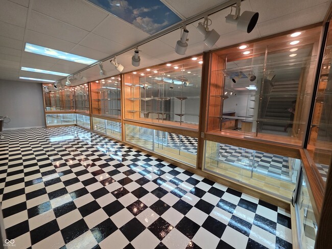 Building Photo - 3803 Biscayne Rd