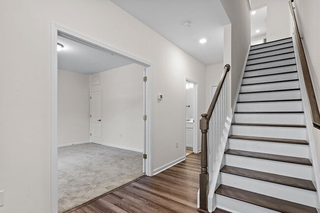 Building Photo - 1928 Austin Ridge Pky