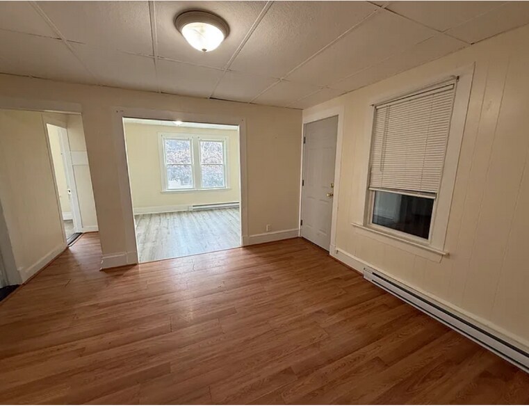 Building Photo - 325 Cumberland St