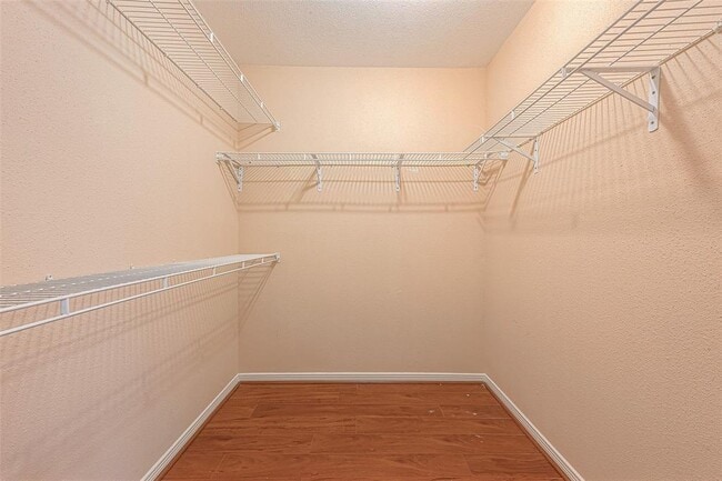 Building Photo - 2919 Pepperwood Dr