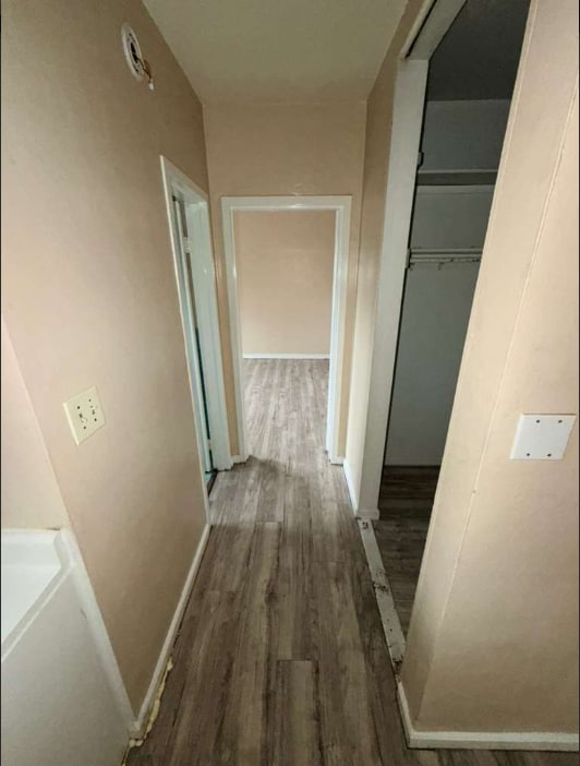 Building Photo - 13975 Superior Rd