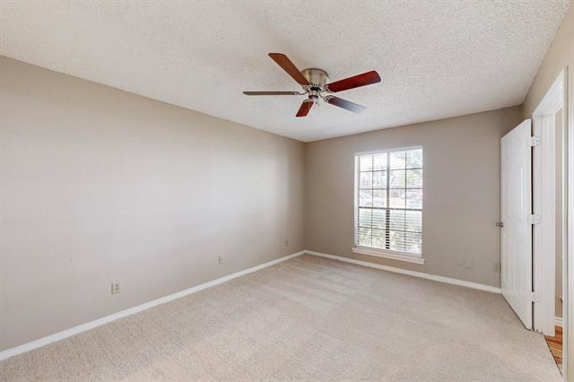 Building Photo - 1900 N Irving Heights Dr