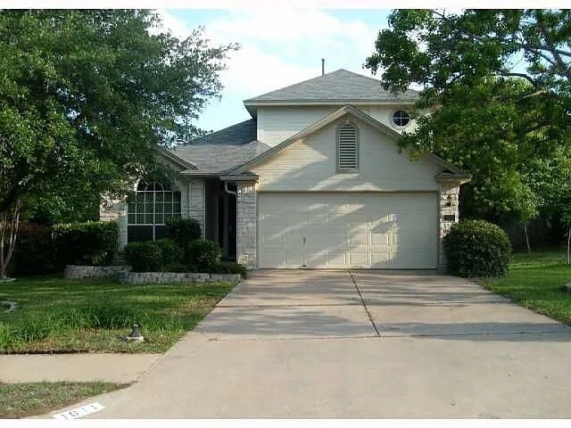 Primary Photo - 1611 Sundance Dr