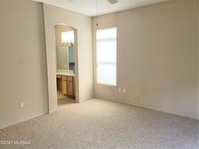 Building Photo - 14155 N Ageratum Way