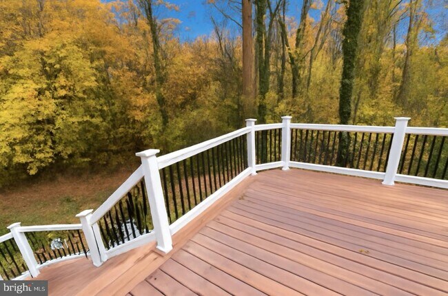 Building Photo - 3164 Lawrin Ct