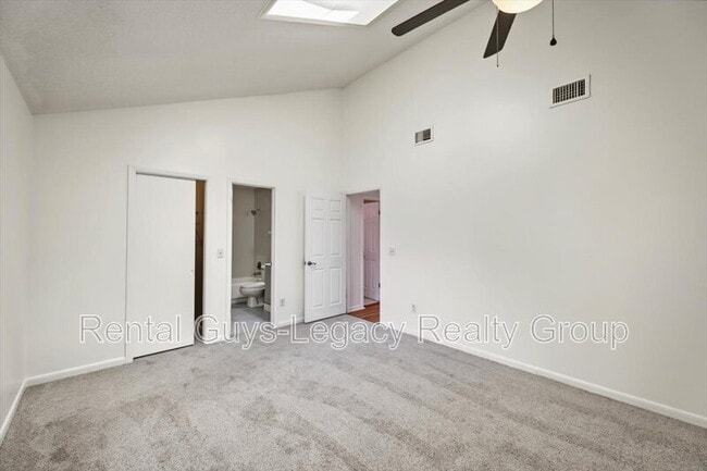 Building Photo - 803 Kettering Way