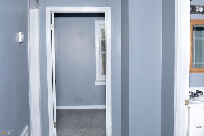 Building Photo - 4333 Capitol Ave