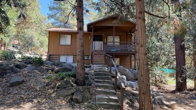 Building Photo - 52111 Acorn Ln