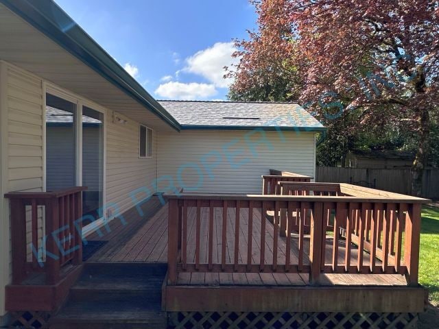 Building Photo - FREE RENT! Charming 3-Bedroom Haven with 2 Baths in Gresham – 1308 Sq. Ft. of Comfort!