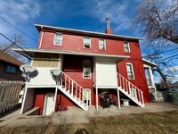 Building Photo - 200 Chaucer/587 Highland