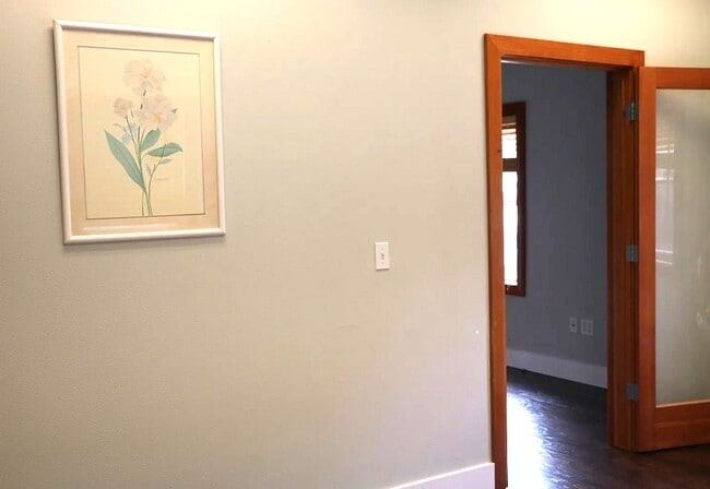 Building Photo - 7025 California Ave SW