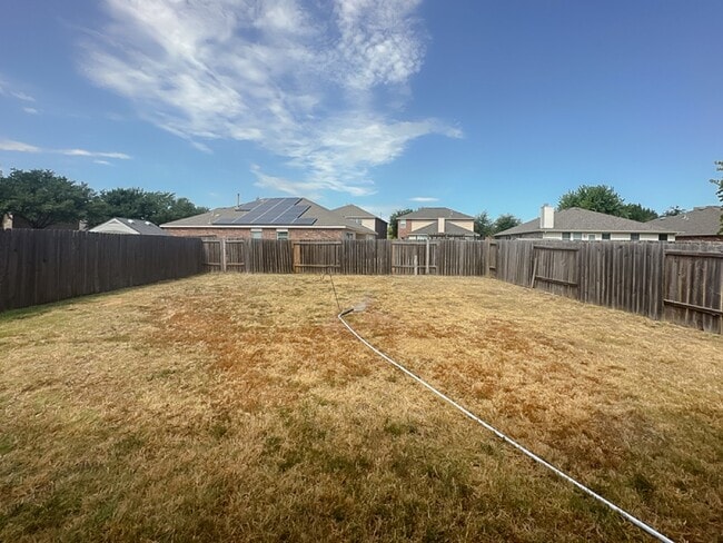 Building Photo - **CUTE 3 Bedroom Home, Move-in Ready**