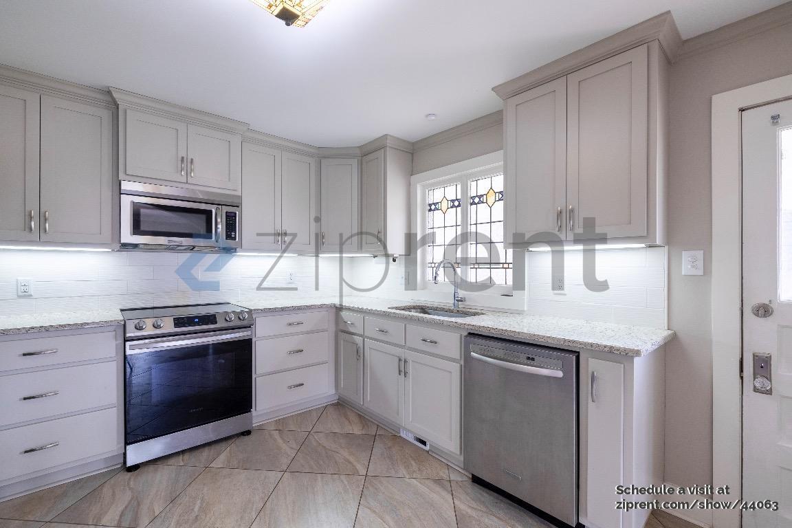 Building Photo - 808 Beirne Ave NE