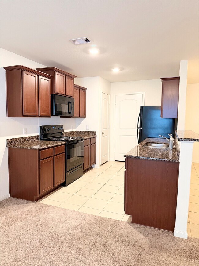 Building Photo - 22418 Threefold Ridge Dr