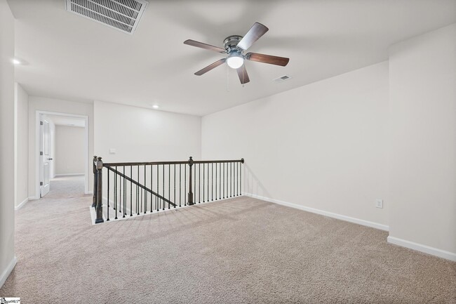 Building Photo - 218 Reynard Trl