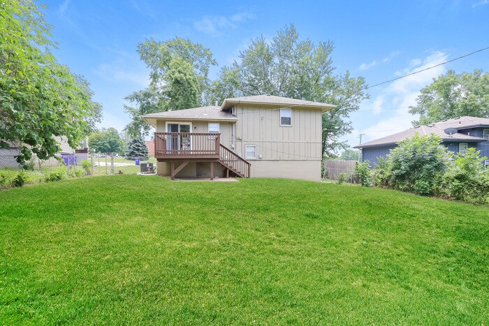 Building Photo - 6306 E 150th Terrace