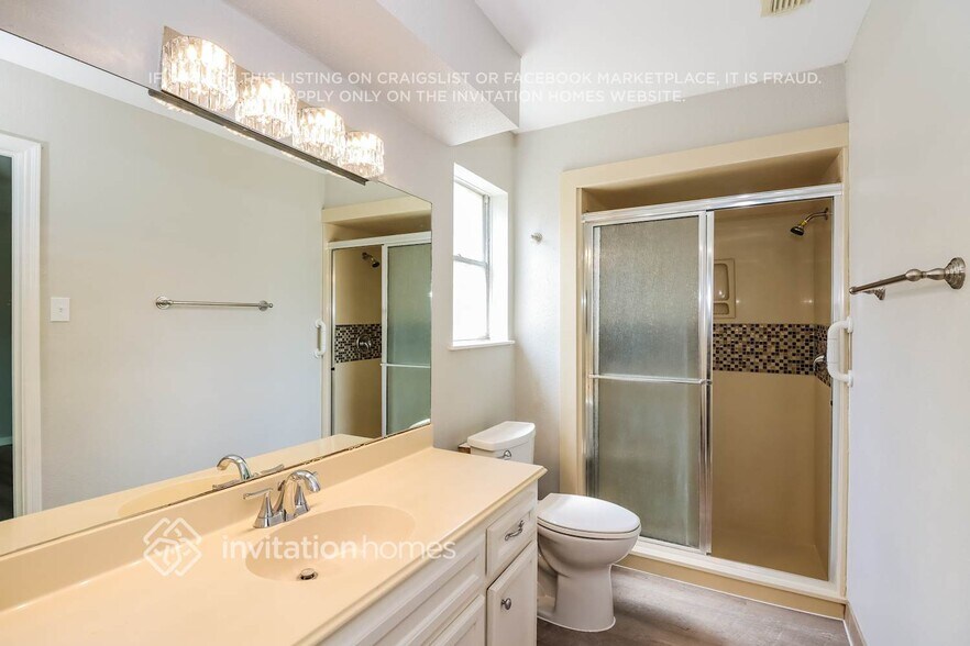 Building Photo - 3002 Mission Valley Dr