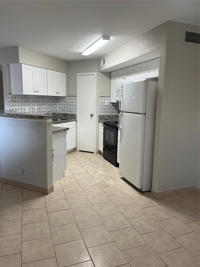 Building Photo - 7200 T C Jester Blvd