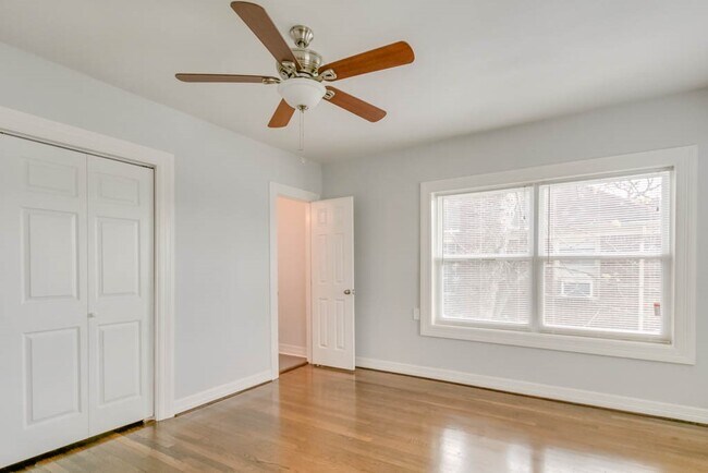 Building Photo - 3321 Charleston St