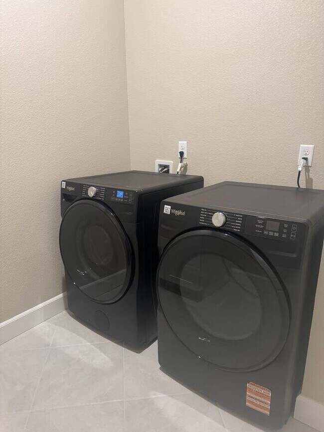 Building Photo - 50% Off Your First Full Month of Rent for ...