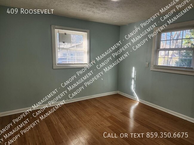 Building Photo - 409 Roosevelt-