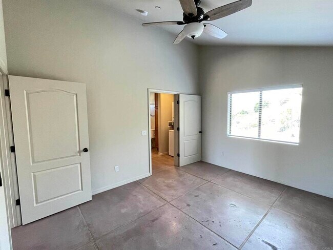 Building Photo - 12478 Hillpoint Ct