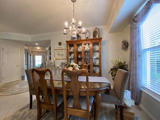 Building Photo - 1455 Tiffany Ln