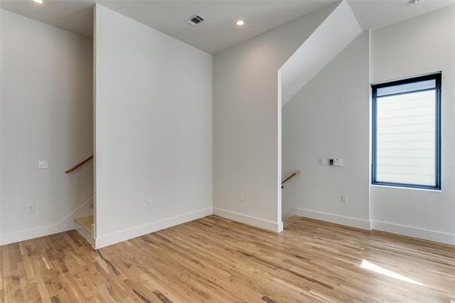 Building Photo - 5609 Live Oak St