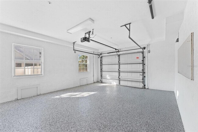 Building Photo - 3020 Gulf of Mexico Dr