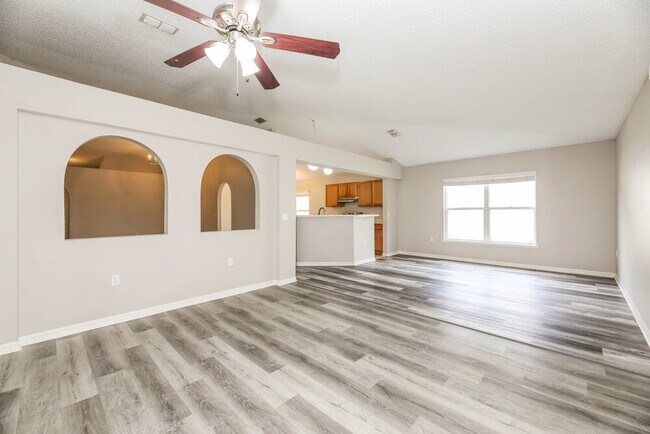 Building Photo - 141 Sterling Hill Dr