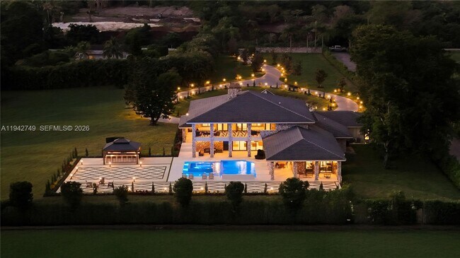 Building Photo - 3320 SW 121st Ave