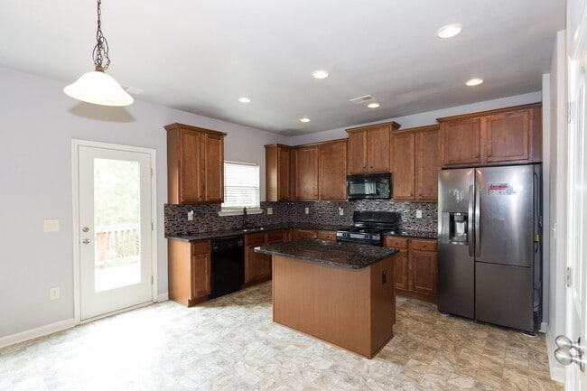 Building Photo - COMING SOON- Beautiful 4-Bedroom Home in L...
