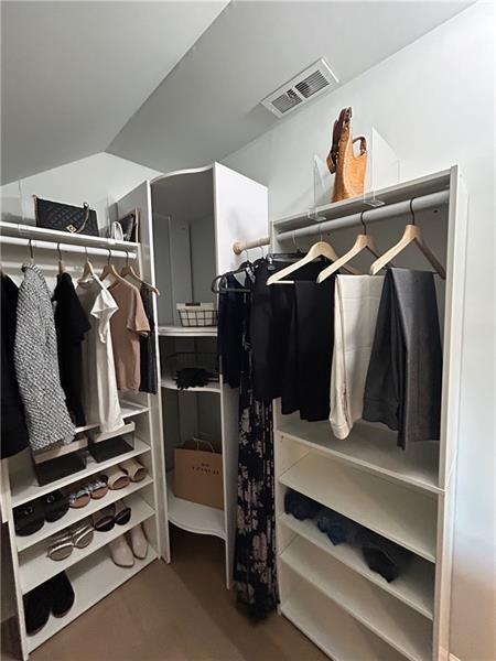 Building Photo - 4060 Merritt Dr