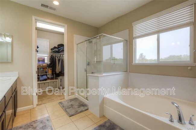 Building Photo - 3299 Sespe Creek Way