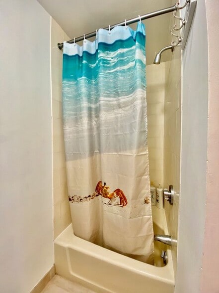 Building Photo - 500 Lunalilo Home Rd