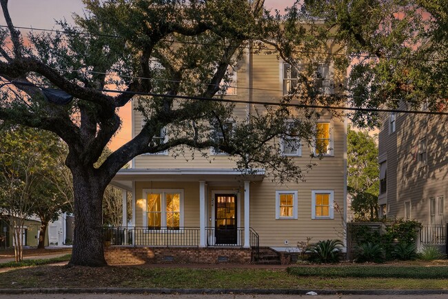 Building Photo - 214 W Gwinnett St