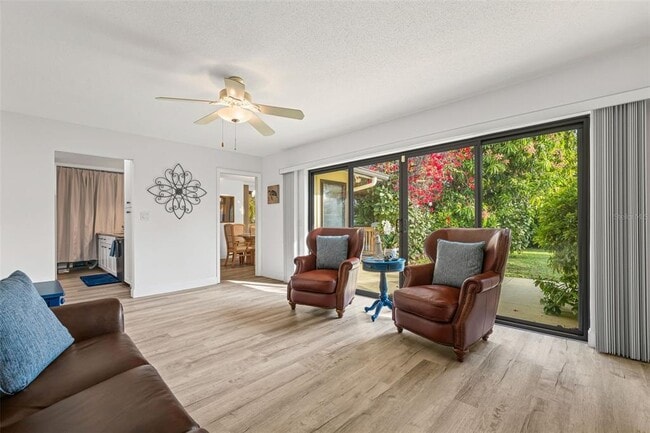 Building Photo - 7215 Westmoreland Dr